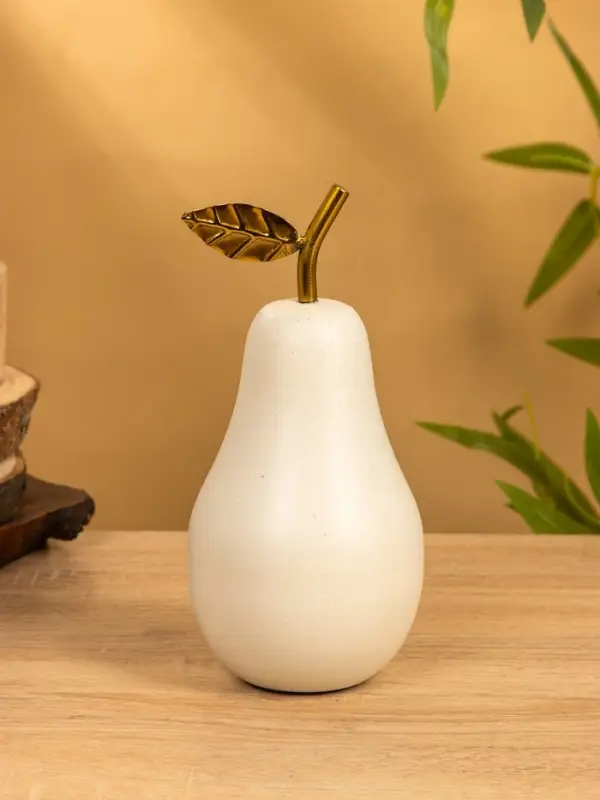 Сувенир Сувенир "Груша с золотым листом" 10х10х21 см, цв. матовый белый