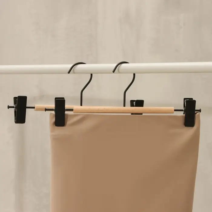 Плечики для брюк и юбок SAVANNA Wood, 28×11,5×2,8 см, цвет чёрный Плечики для брюк и юбок SAVANNA Wood, 28×11,5×2,8 см, цвет чёрный