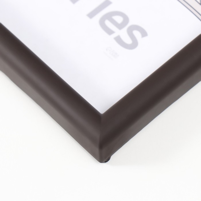 Фоторамка пластик 21х30 см 4 серия, тёмно-шоколадный Фоторамка пластик 21х30 см 4 серия, тёмно-шоколадный