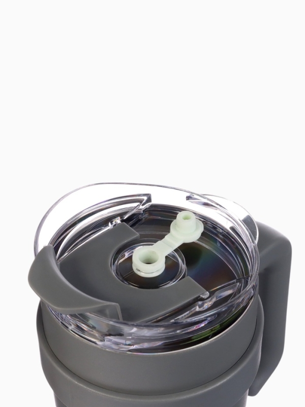 Термокружка с трубочкой 900 мл, сохраняет тепло 6 ч