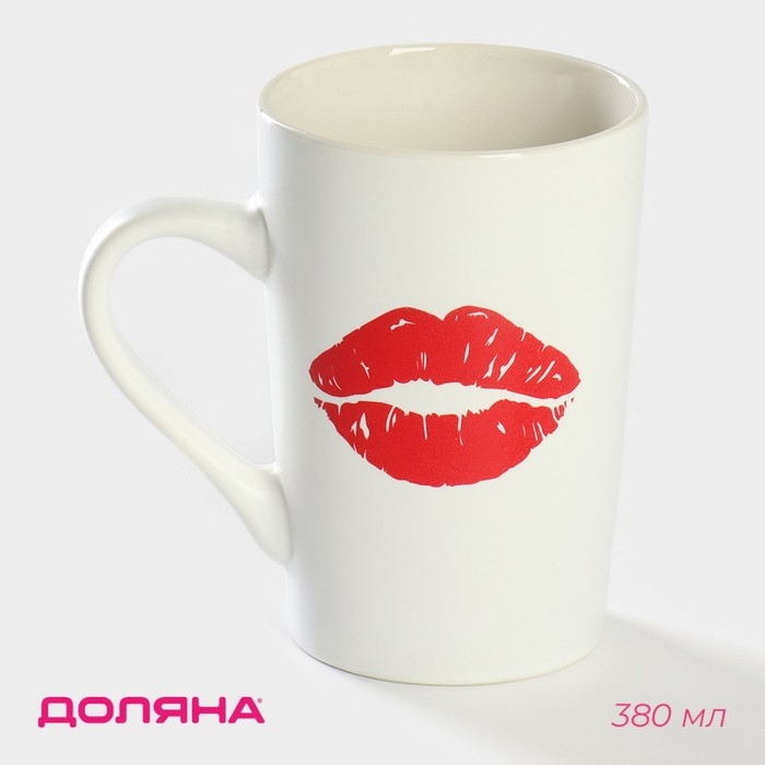 Кружка фарфоровая Доляна &laquo;Поцелуй&raquo;, 380 мл, цвет белый