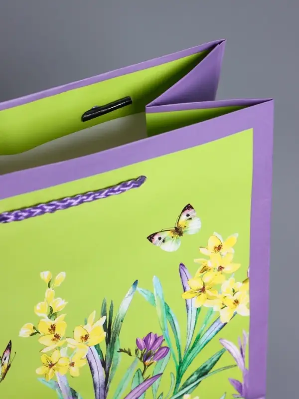 Пакет подарочный ламинированный, "Цветочное поле" 18 х 22,3 х 10 см