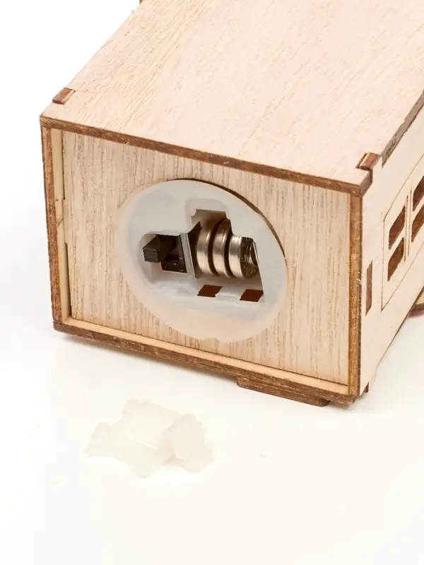 Ёлочная игрушка &laquo;Пряня&raquo; 11&times;8.5 см, подвеска, от батареек AG10&times;3, свечение тёплое белое