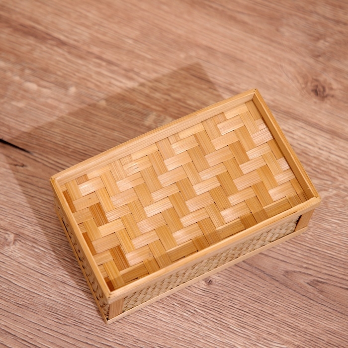 Шкатулка из бамбука 17х10х7 см Шкатулка из бамбука 17х10х7 см
