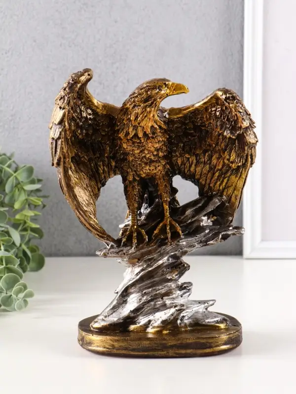 Фигурка полистоун &laquo;Орёл на камне&raquo;, 24.5&times;18&times;11 см, бронза