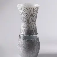Ваза «Соблазн», волна, h=25.5 см, стекло, бело-серебристая Ваза «Соблазн», волна, h=25.5 см, стекло, бело-серебристая