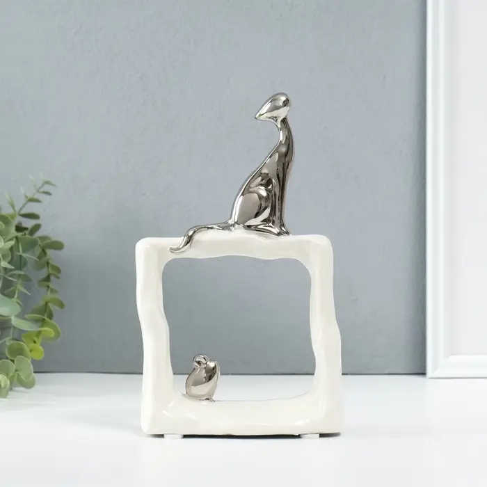 Фигурка керамика &laquo;Кошки-мышки. Квадрат&raquo;, белый с серебром, 5.2&times;13.5&times;23 см