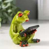 Сувенир полистоун лак "Лягушонок с планшетом" 7,5х7х7,3 см