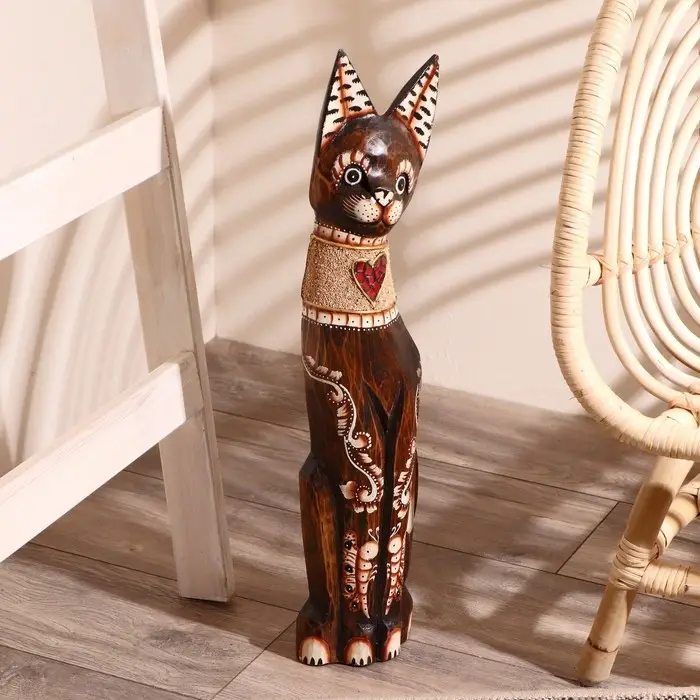 Сувенир дерево "Кошка с бабочками и сердечком на ошейнике" 60х12х6 см