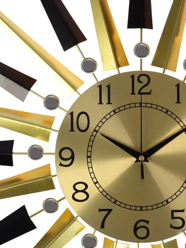 Часы настенные интерьерные &laquo;Азали&raquo;, серия: Ажур, дискретный ход, 70&times;70 см, циферблат d=22 см, от батарейки 1&times;АА