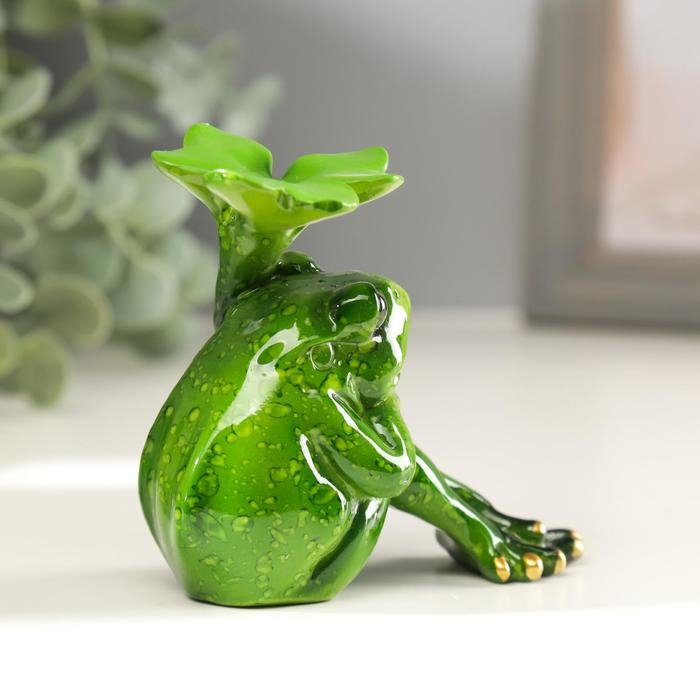 Сувенир полистоун Сувенир полистоун "Лягушка с листочком" МИКС 10х6х11 см