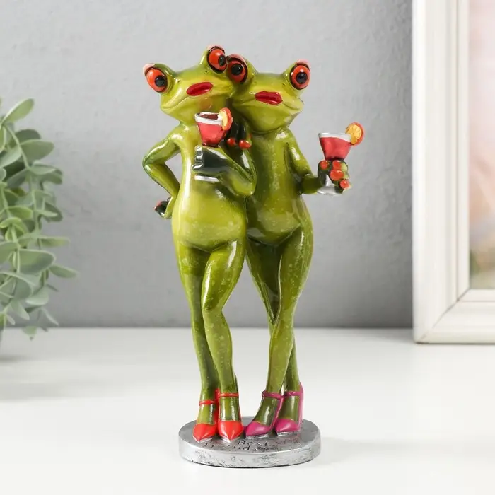 Фигурка полистоун лак &laquo;Лягухи подружки&raquo;, 9.5&times;6.5&times;18.5 см