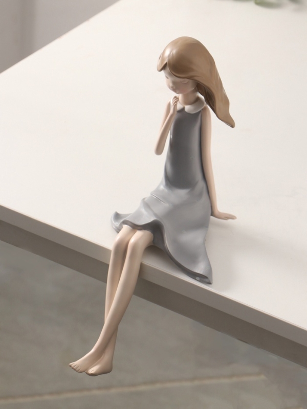 Сувенир полистоун Сувенир полистоун "Малышка в сером платье в горошек" 14х19х30 см