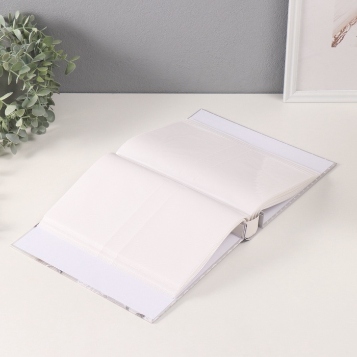 Фотоальбом на 200 фото 10х15 см Фотоальбом на 200 фото 10х15 см "Свадебные хлопоты" в коробке серебр обводка 5,5х20,5х26,5см 10749