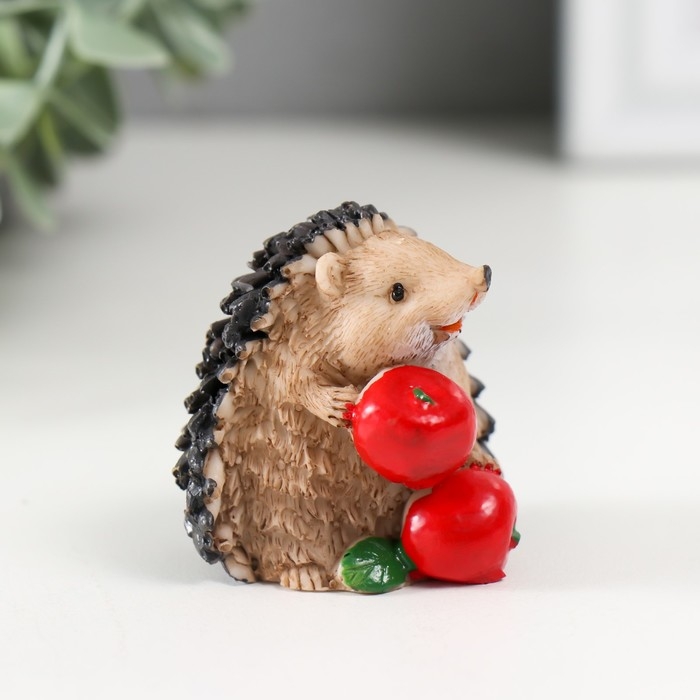 Сувенир полистоун  Сувенир полистоун "Ёжик с яблоком" МИКС 3,8х4,7х4,4 см