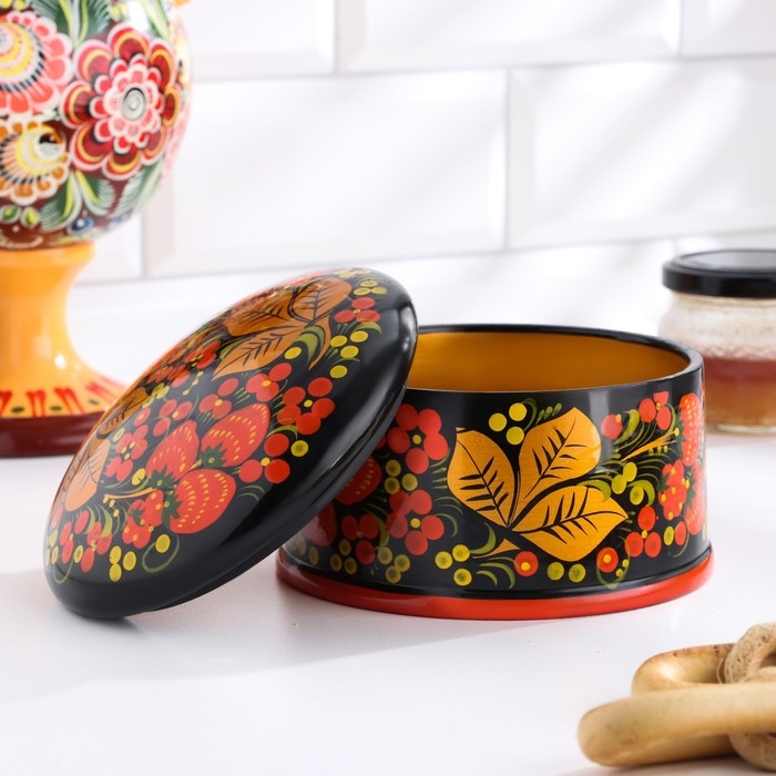 Коробка «Ягодка», большая, 12-13×9-10 см, хохлома Коробка «Ягодка», большая, 12-13×9-10 см, хохлома