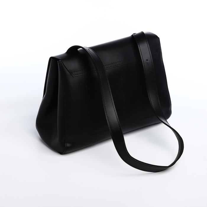 Сумка-мессенджер на магните, цвет чёрный Сумка-мессенджер на магните, цвет чёрный