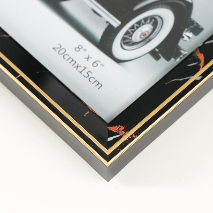 Фоторамка пластик 15х20 см "Черный мрамор с золотой рамкой" 17х22 см