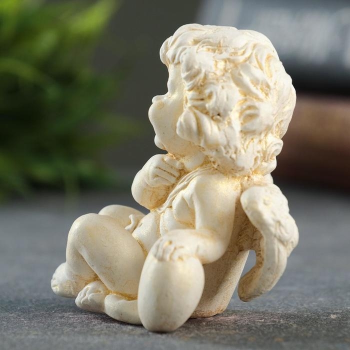 Фигура Фигура "Ангел держит сердце" 6х8х7см