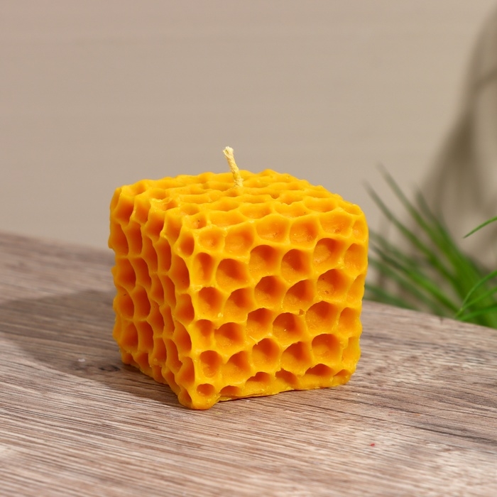 Свеча  Свеча "Соты" 5х5х5 см, соевый воск МИКС