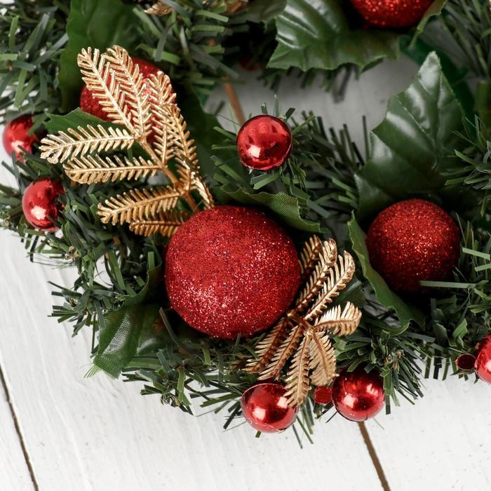 Венок новогодний d-20 см  Венок новогодний d-20 см "Красные шарики"