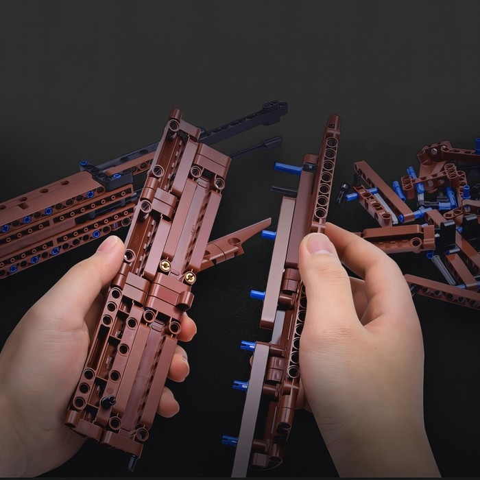 Конструктор техно «Винтовка с прицелом», стреляет, 6 пуль в комплекте, 653 детали Конструктор техно «Винтовка с прицелом», стреляет, 6 пуль в комплекте, 653 детали