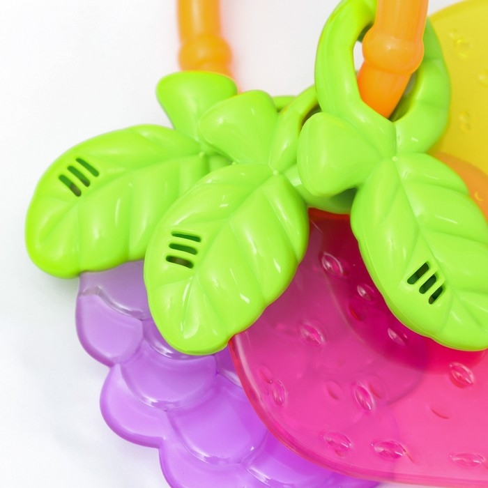 Прорезыватель силиконовый «Ягодки на кольце», Крошка Я