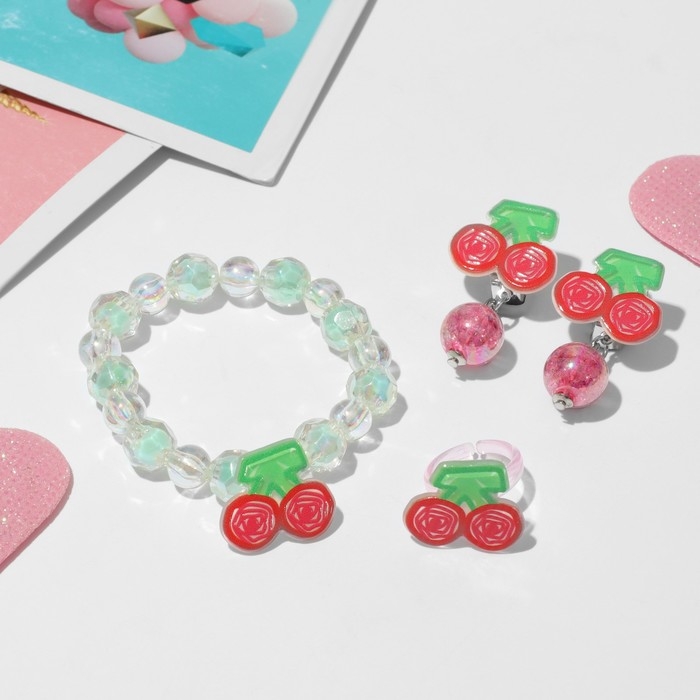 Набор детский «Выбражулька» 3 предмета: клипсы, браслет, кольцо, вишенки, цветной Набор детский «Выбражулька» 3 предмета: клипсы, браслет, кольцо, вишенки, цветной