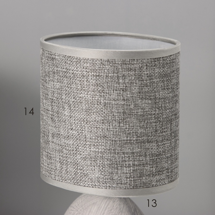 Настольная лампа с абажуром RISALUX «Фиесс», Е14, 40 Вт, серый, 13×13×27 см Настольная лампа с абажуром RISALUX «Фиесс», Е14, 40 Вт, серый, 13×13×27 см