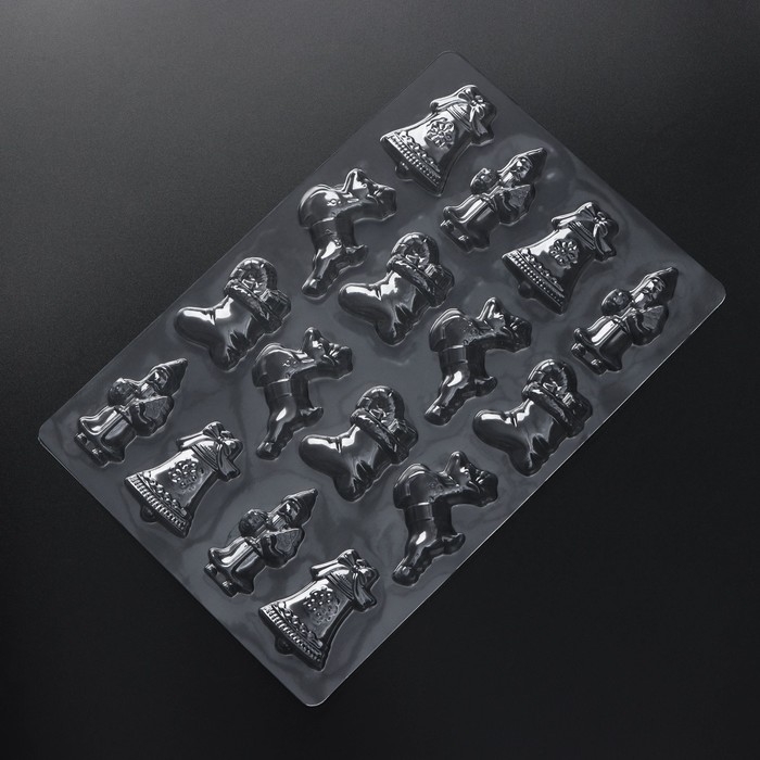 Форма для шоколада новогодняя «Новый год», 16 ячеек, 15×8 см, цвет прозрачный Форма для шоколада новогодняя «Новый год», 16 ячеек, 15×8 см, цвет прозрачный