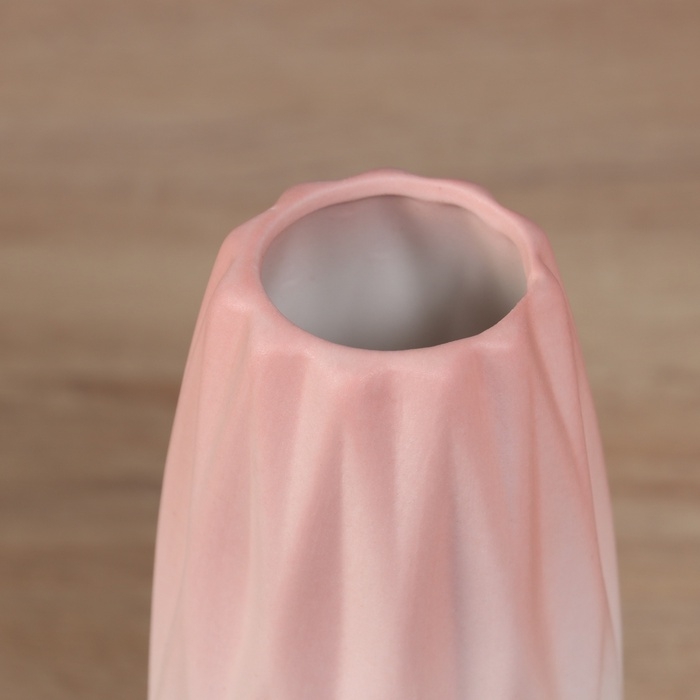 Ваза керамика настольная Ваза керамика настольная "Хайди" грани стиль, 20,5х6,5 см, бело-розовый