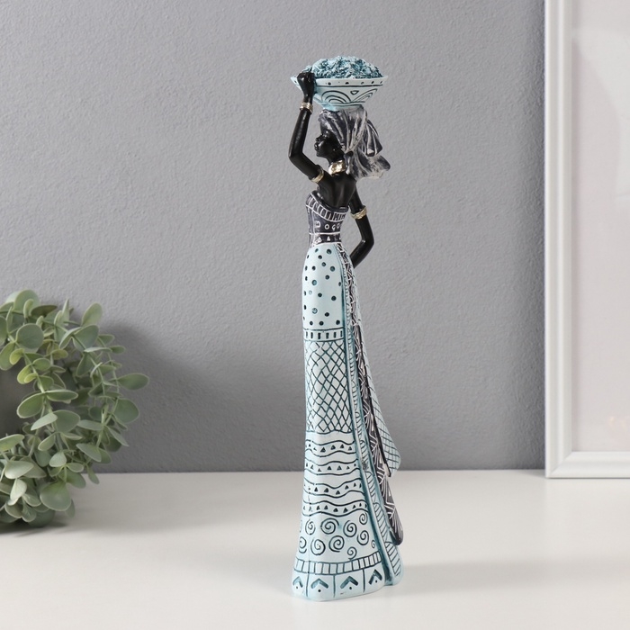 Сувенир полистоун  Сувенир полистоун "Африканка с тарелкой на голове" белый с синим 10,5х6,5х33 см