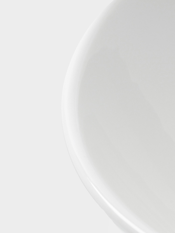 Салатник Hanna Knövell, 21.7×21.1×10 см, фарфор, белый Салатник Hanna Knövell, 21.7×21.1×10 см, фарфор, белый