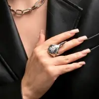 Кольцо &laquo;Коготь&raquo;, череп хищника, цвет чернёное серебро, безразмерное