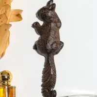 Крючок настенный &laquo;Белка&raquo;, ключница декоративная, чугун, 7&times;22&times;2.5 см