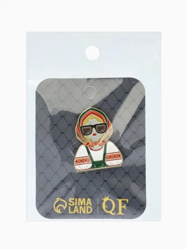 Значок"Русская красавица" в косынке, цветной в золоте