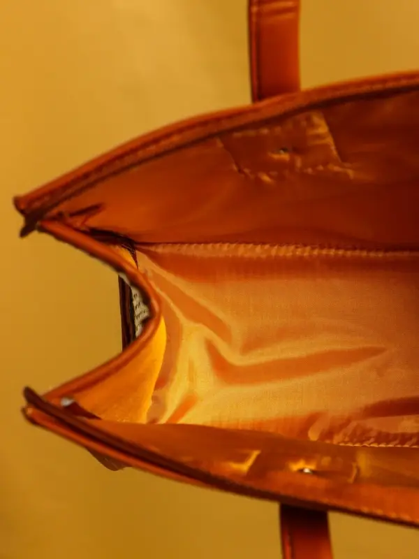 Сумка плетёная на молнии из пандана 35х12х40 см, бежево-коричневый Сумка плетёная на молнии из пандана 35х12х40 см, бежево-коричневый