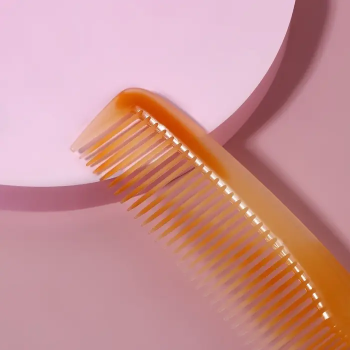 Расчёска комбинированная, 20×4(±1) см, янтарная