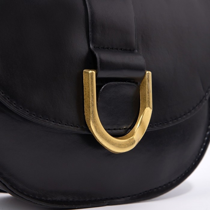 Сумка-мессенджер на магните, цвет чёрный Сумка-мессенджер на магните, цвет чёрный