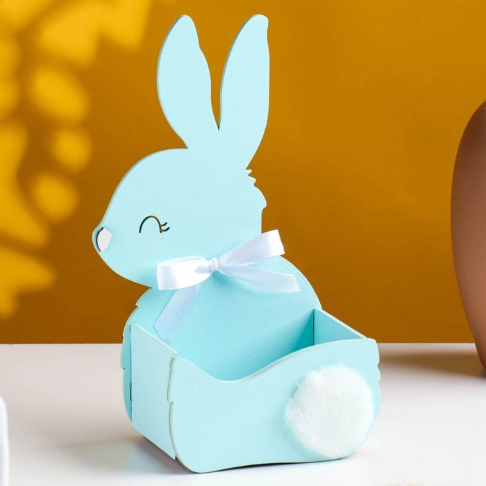 Кашпо деревянное "Зайка" 13х7,5х22 см тиффани-белый