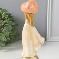 Сувенир полистоун "Девочка в широкополой шляпке" 6х4,2х16,5 см