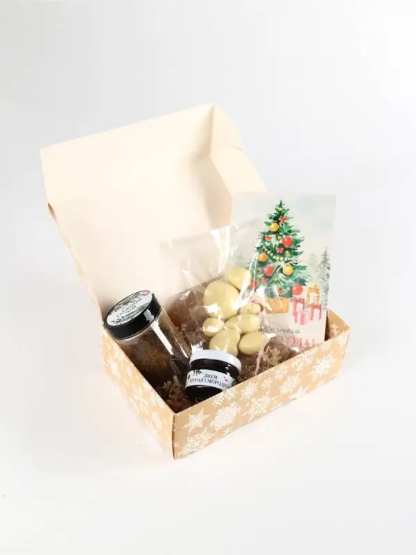 Набор новогодний Набор новогодний "Счастья и радости": джем, чай, орехи