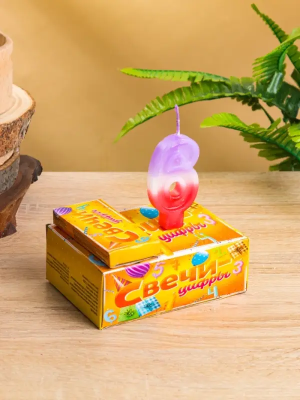 Свеча цифра "6" 8х3,75х1 см