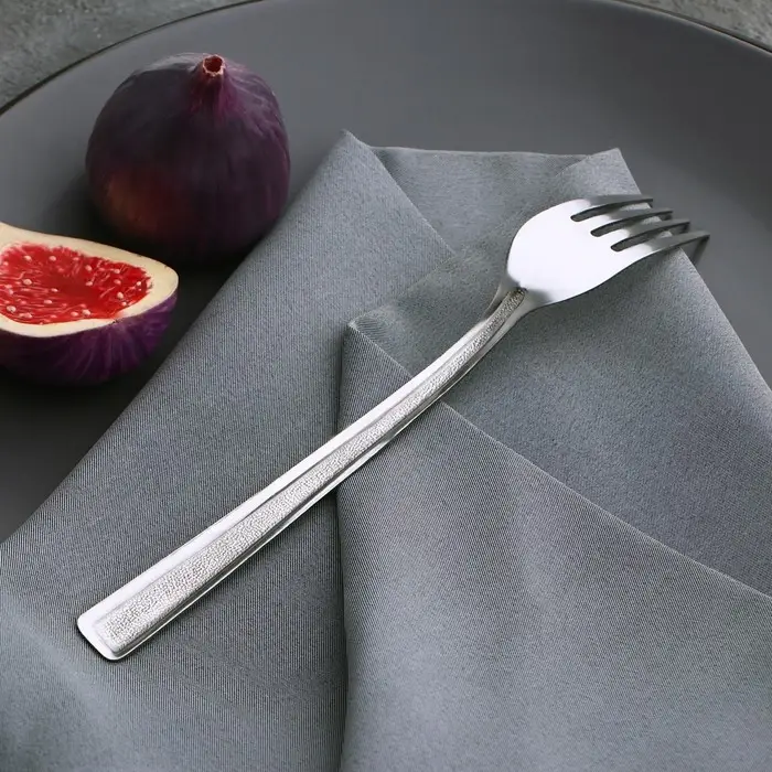 Вилка столовая Доляна «Пулкин», длина 19.8 см, толщина 1.2 мм, серебристая Вилка столовая Доляна «Пулкин», длина 19.8 см, толщина 1.2 мм, серебристая