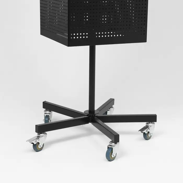 Стойка перфорированная металлическая на каркасе из труб, разборная, на колесах, 4 стороны, крутящиеся, 32×32×170 см, чёрная
