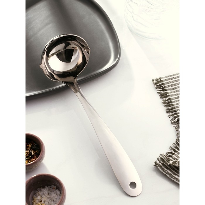 Ложка разливательная из нержавеющей стали Доляна Everyday, со сливом, 27×8,5 см, толщина 3 мм Ложка разливательная из нержавеющей стали Доляна Everyday, со сливом, 27×8,5 см, толщина 3 мм