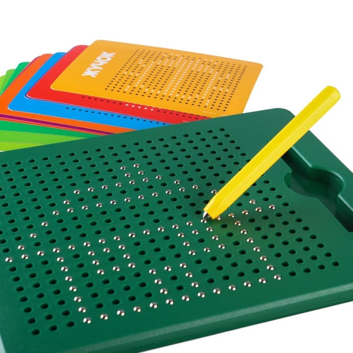 Планшет обучающий «Магнитное рисование: Ми-ми-мишки», 380 отверстий, цвет зелёный