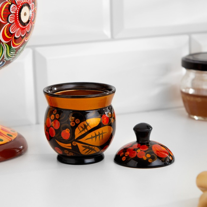 Набор &laquo;Земляничка&raquo;, 6 предметов: 2 доски, 3 банки, подставка, хохлома