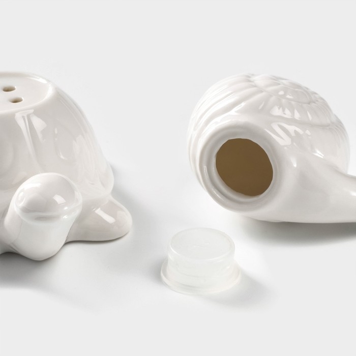 Набор фарфоровый для специй BellaTenero «Черепаха и улитка», 2 предмета: солонка, перечница, 40 мл, цвет белый Набор фарфоровый для специй BellaTenero «Черепаха и улитка», 2 предмета: солонка, перечница, 40 мл, цвет белый