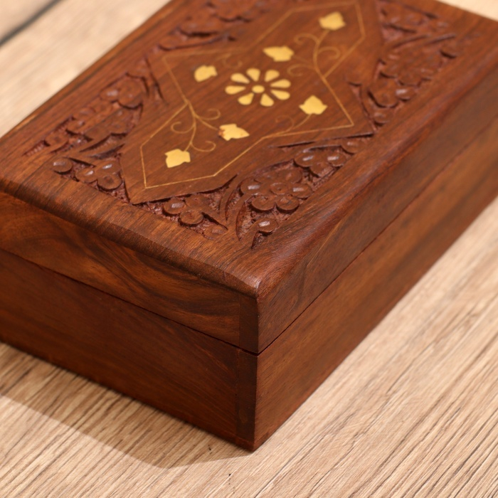 Шкатулка дерево "Муза" 15х10х6